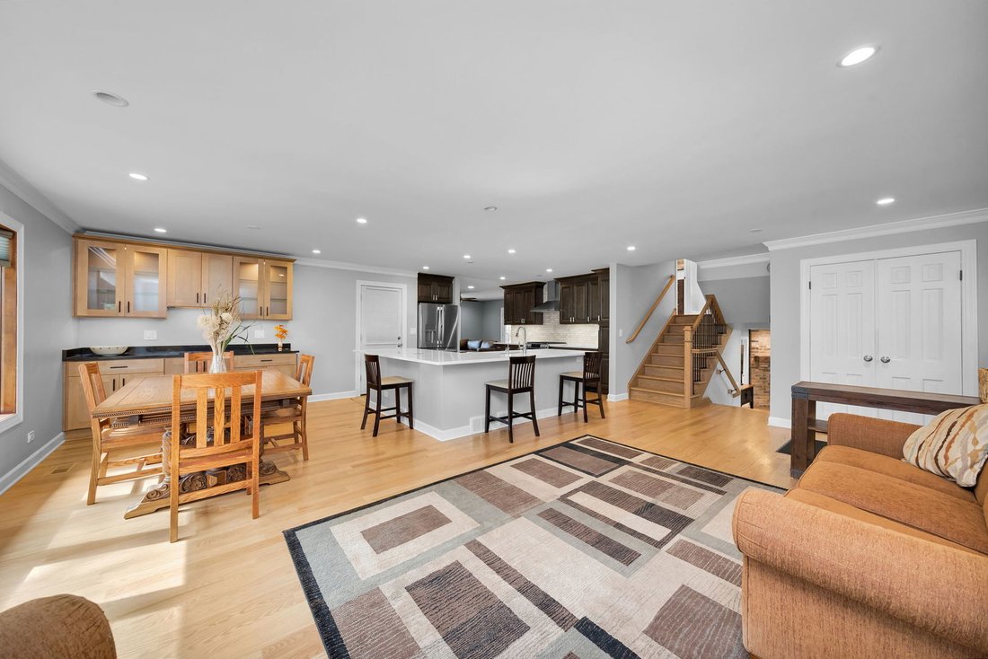 House in Mount Prospect, Illinois, United States 5 - 19039990