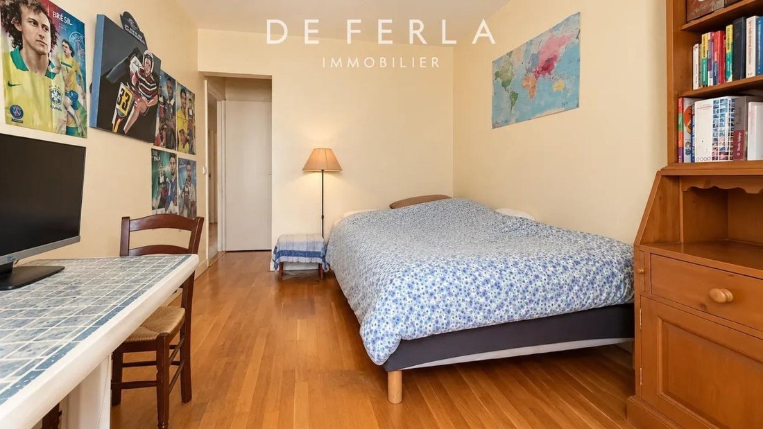 Apartment in Cambronne-Garibaldi, Paris 15e Arrondissement, Paris 5 - 19037296