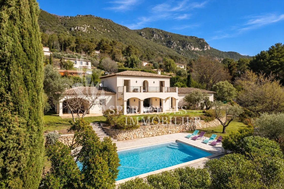 Villa in Tourrettes-sur-Loup, Provence-Alpes-Côte d'Azur, France 1 - 17532116