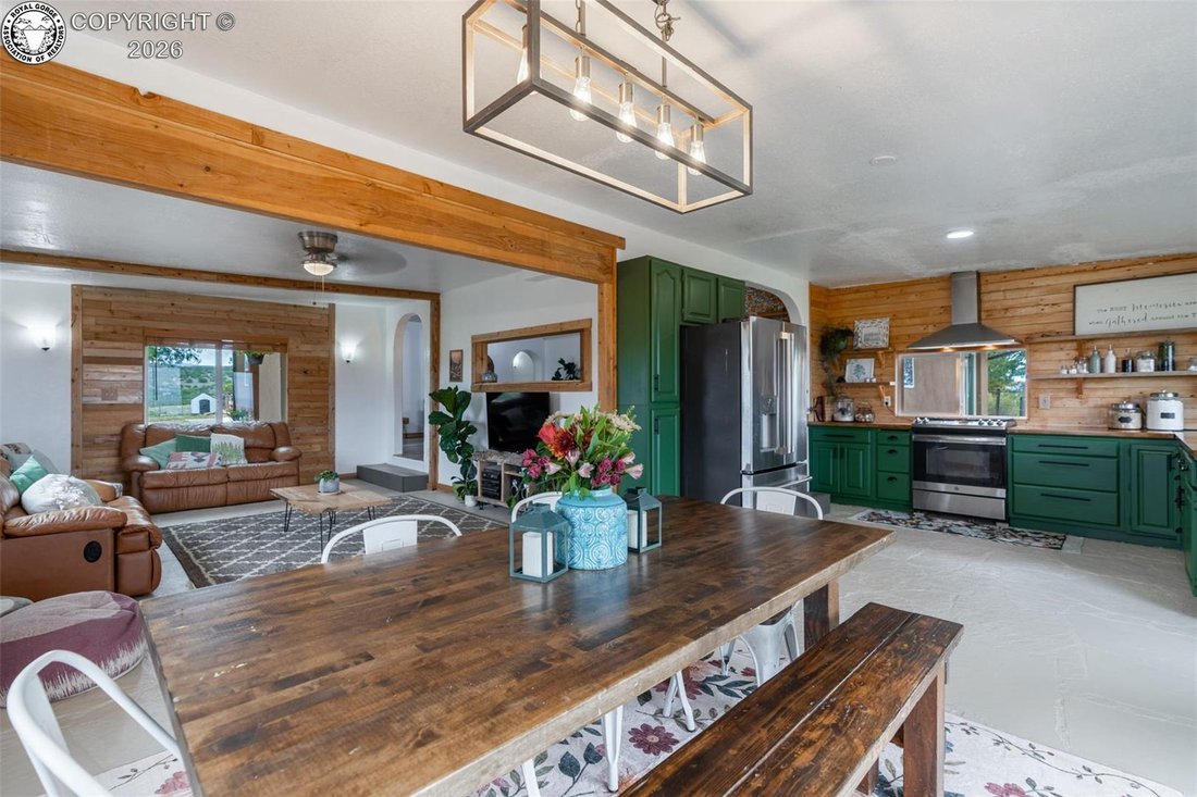 House in Colorado Springs, Colorado, United States 2 - 19037928