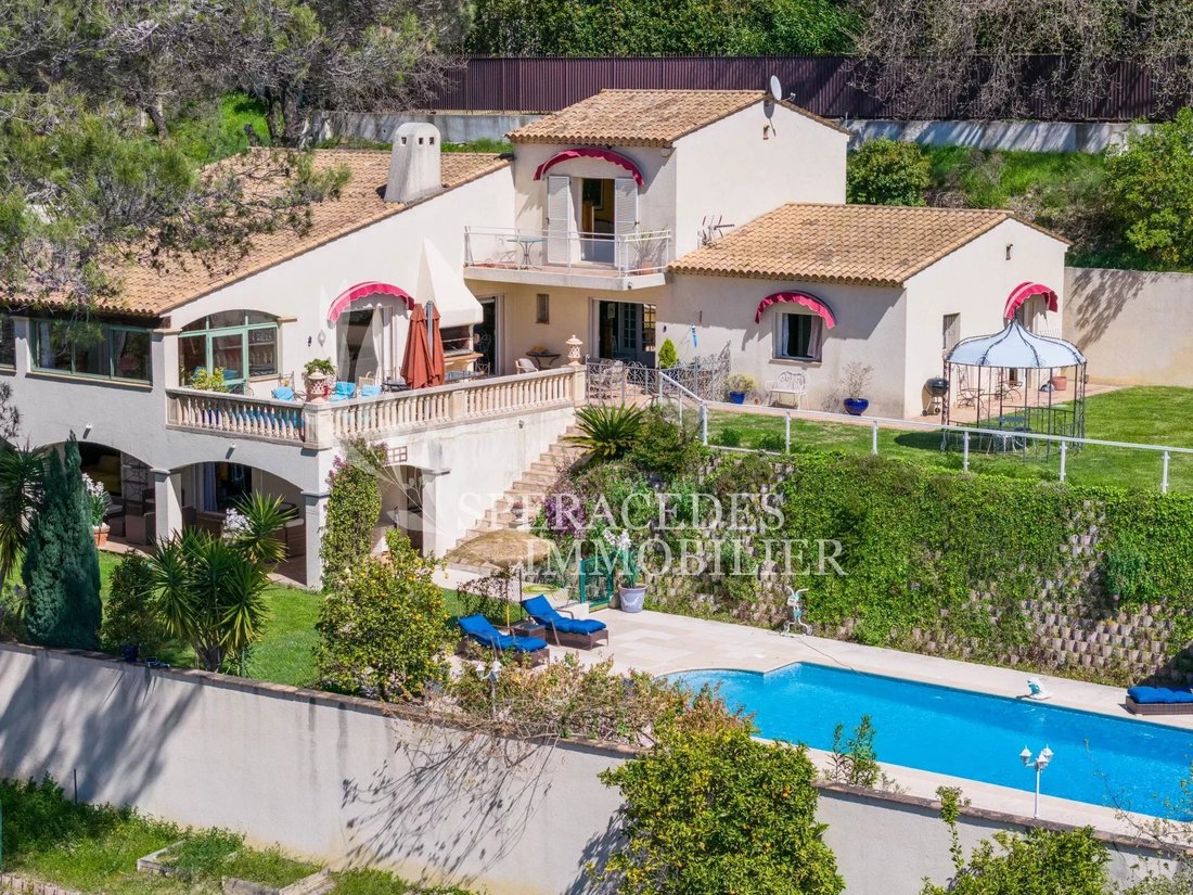 Villa in Les Indes les-Groulles, Mouans-Sartoux, France 1 - 17650385