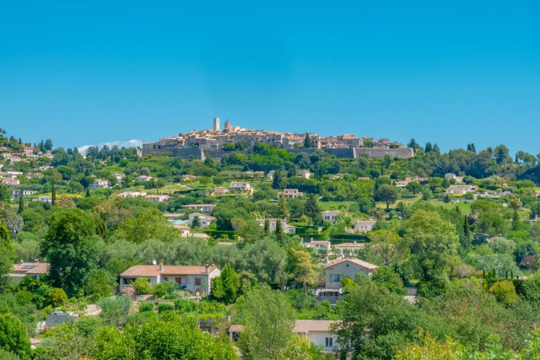 House in Saint-Paul-de-Vence, Provence-Alpes-Côte d'Azur, France 1 - 19040534