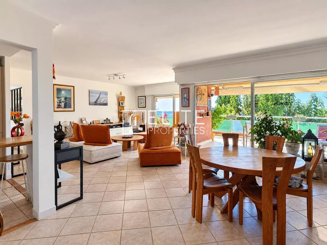 Appartamento a Grasse, Provenza-Alpi-Costa Azzurra, Francia 2 - 19037175