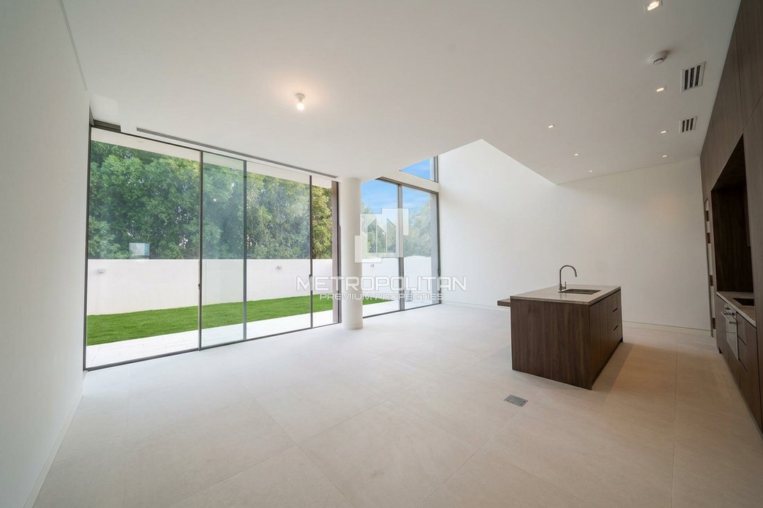 Townhouse in Al Barari, Dubai, United Arab Emirates 2 - 19037692