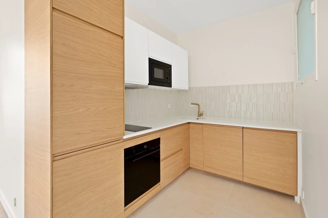 Apartment in Gros Caillou, Paris 7e Arrondissement, Paris 3 - 19037449