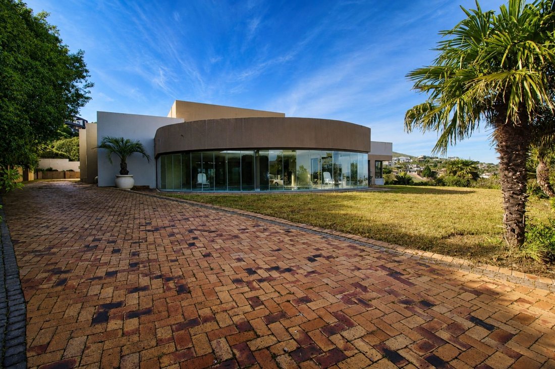 House in Plattekloof 3, Northern Suburbs, Cape Town 2 - 19039158