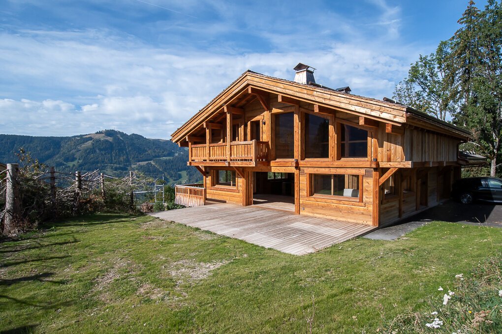 Chalet in La Clusaz, Auvergne-Rhône-Alpes, France 1 - 19037389