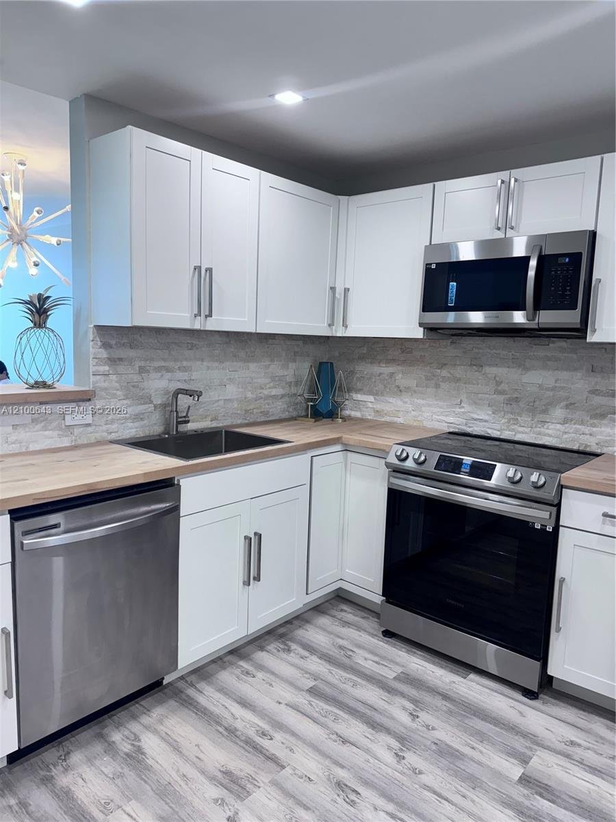 Appartement à North Miami Beach, Floride, États-Unis 1 - 19040332