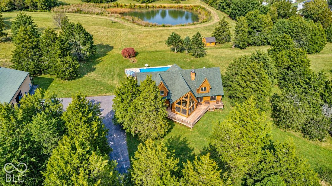 House in Nineveh, Indiana, United States 1 - 19038549