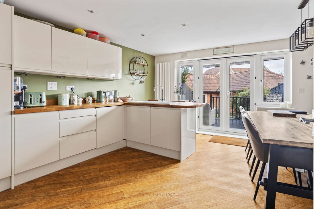 House in Maidenbower, Crawley, England 2 - 19037722
