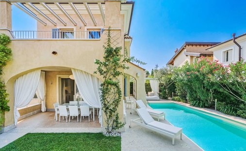 Maison à Manerba del Garda, Lombardie, Italie 1