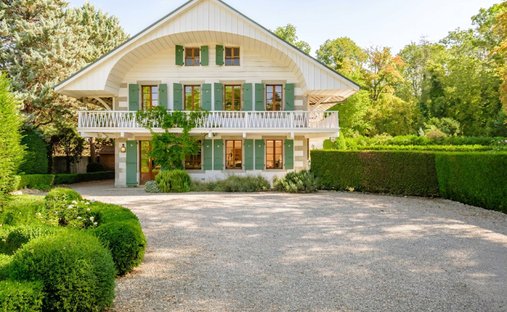 House in Presinge, Canton of Geneva, Switzerland 1