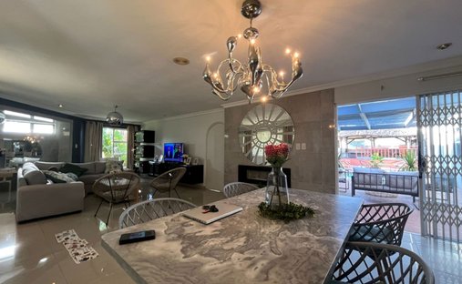 House in Plattekloof 3, Northern Suburbs, Cape Town 1