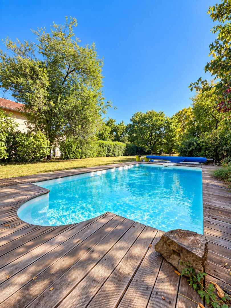 Villa à Petite Couronne, Riom, France 2 - 19041003