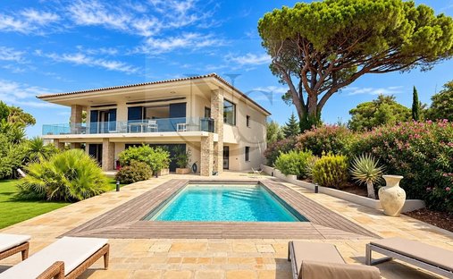 Villa in Nartelle-Noyer-Bellevue-bd des Sardinaux, Sainte-Maxime, France 1