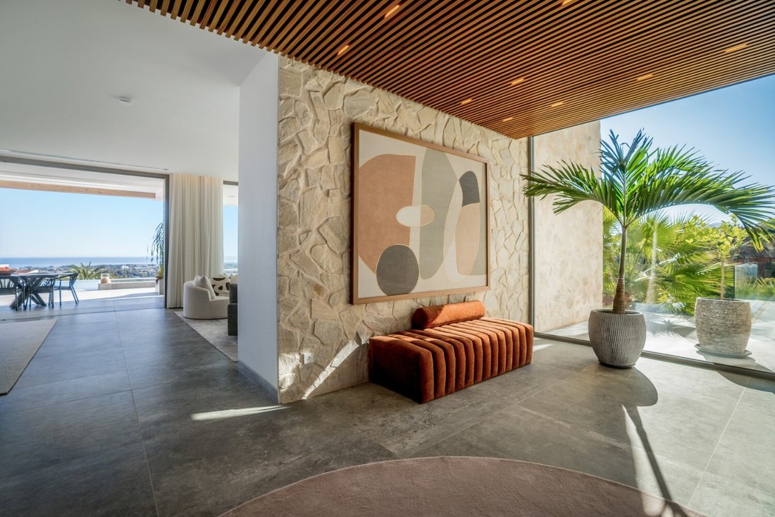Villa in La Quinta, Benahavis, Andalusia 5 - 19037191