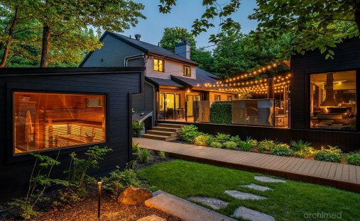 Haus in Saint-Sauveur, Québec, Kanada 1