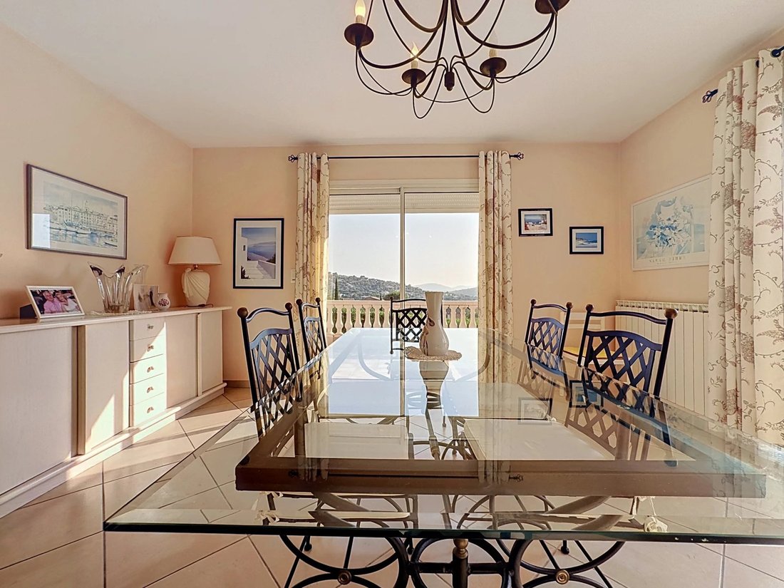 Villa in Nartelle-Noyer-Bellevue-bd des Sardinaux, Sainte-Maxime, France 4 - 19037422