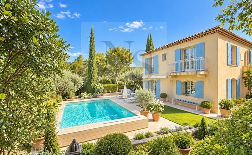 Villa in Est-Repentance-Les Trois Bons Dieux, Aix-en-Provence, Frankreich 1