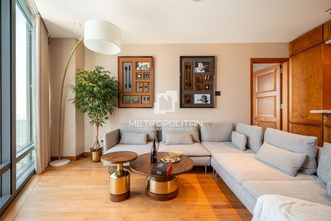 Apartment in Burj Khalifa, Downtown Dubai, Dubai 4 - 19037719