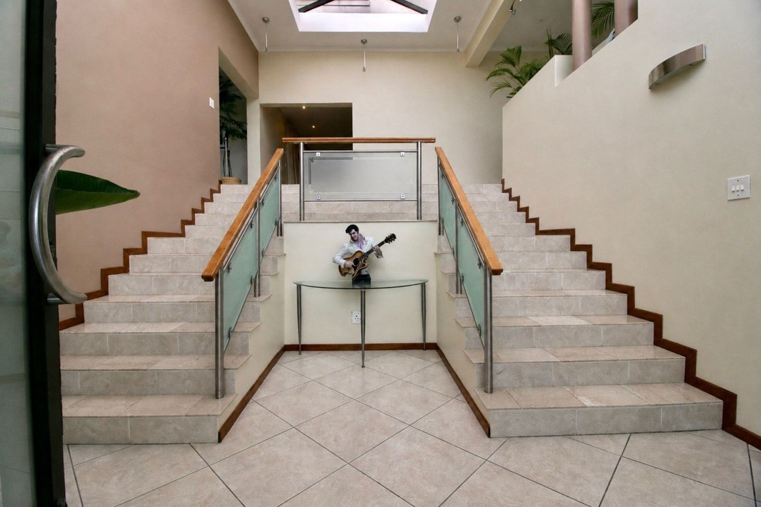 House in Plattekloof 3, Northern Suburbs, Cape Town 5 - 19039158