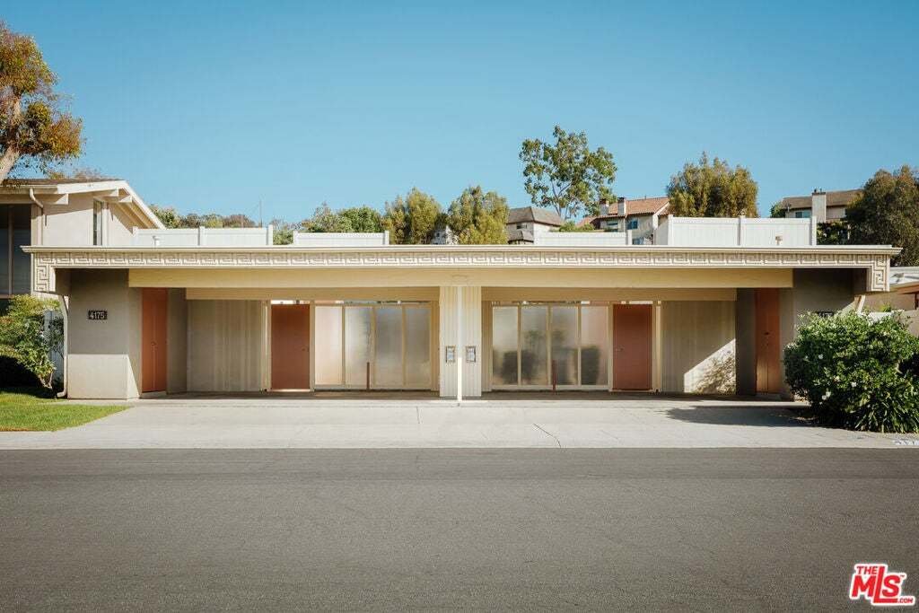 Signal Hill, California, United States 1 - 19039185