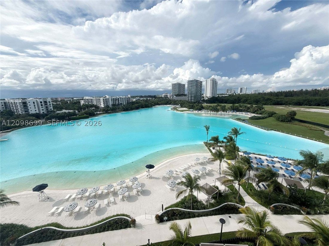 Condo in North Miami Beach, Florida, United States 4 - 19039609