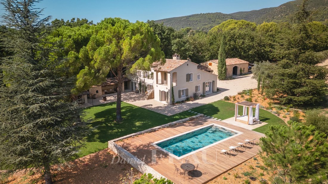 House in Vaugines, Provence-Alpes-Côte d'Azur, France 1 - 19037355