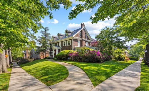 House in New York, New York, United States 1