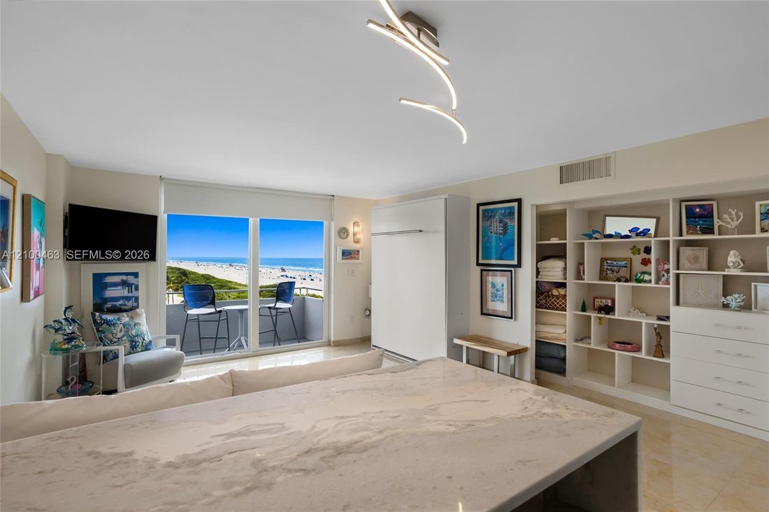 Condo in Miami Beach, Florida, United States 1 - 19040354