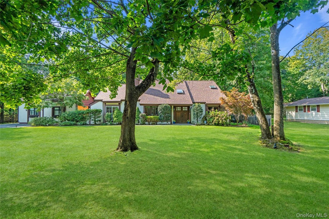 House in Halesite, New York, United States 2 - 19040355
