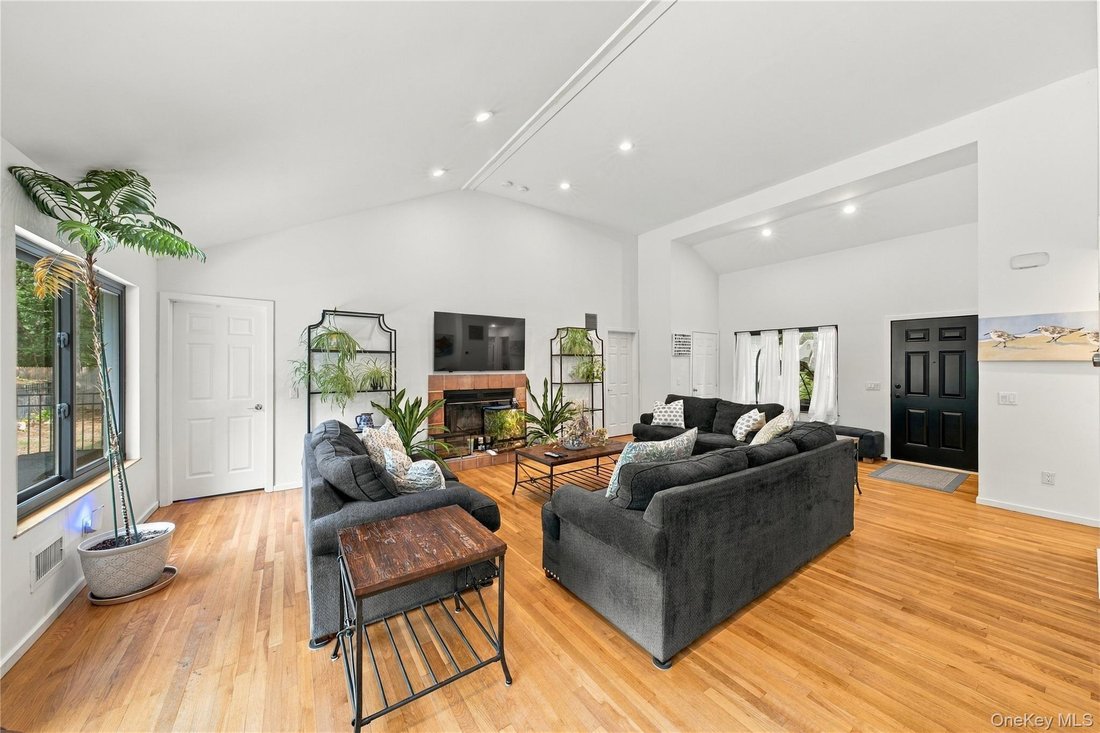 House in Quogue, New York, United States 5 - 19039121
