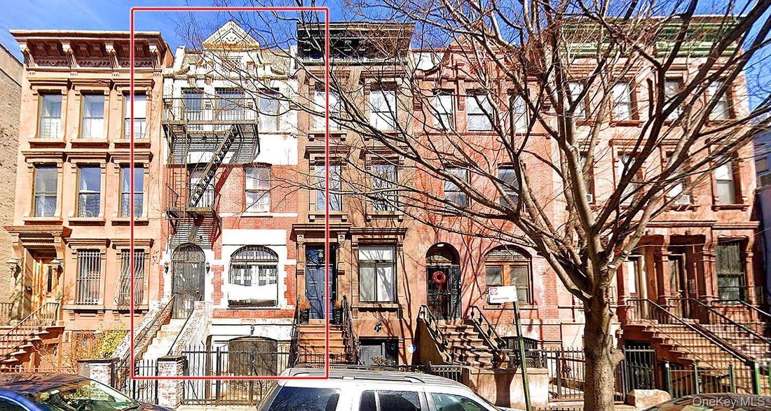 House in New York, New York, United States 2 - 19039134