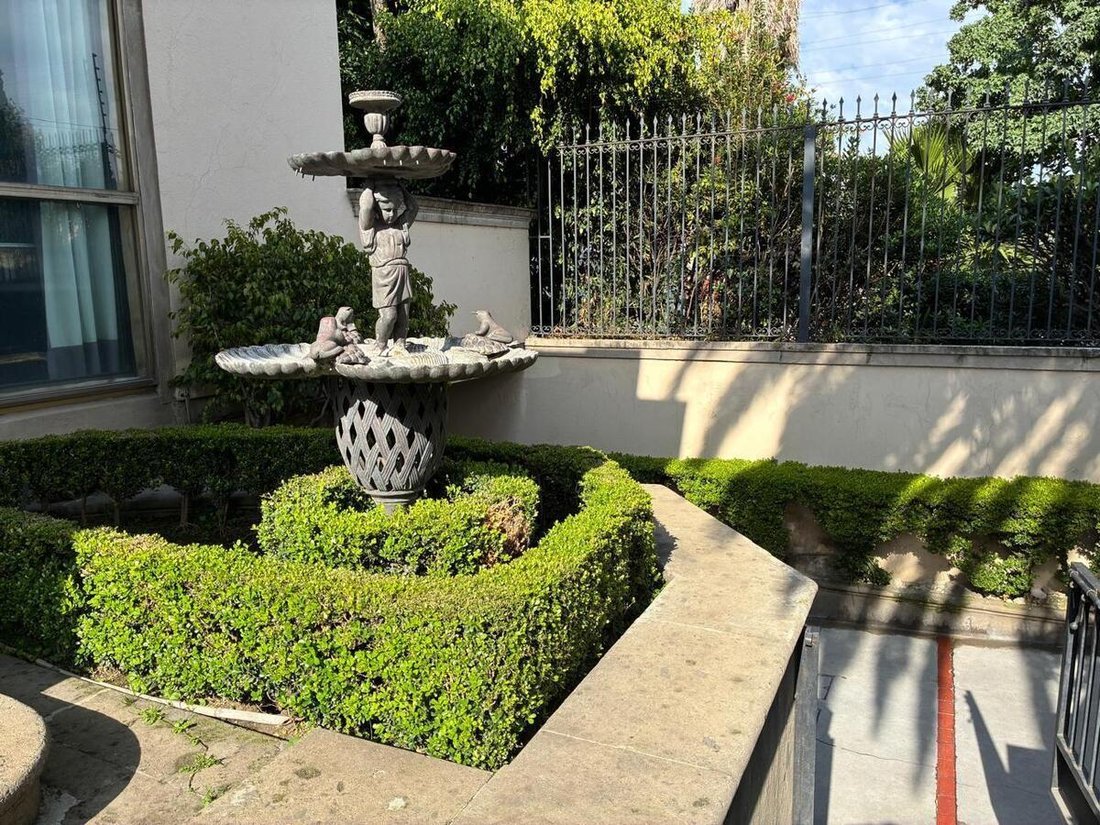 House in Mexico City, Mexico 4 - 19038430