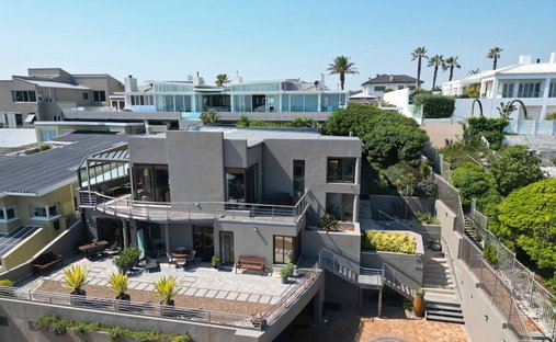 House in Table View, Blaauwberg, Cape Town 1
