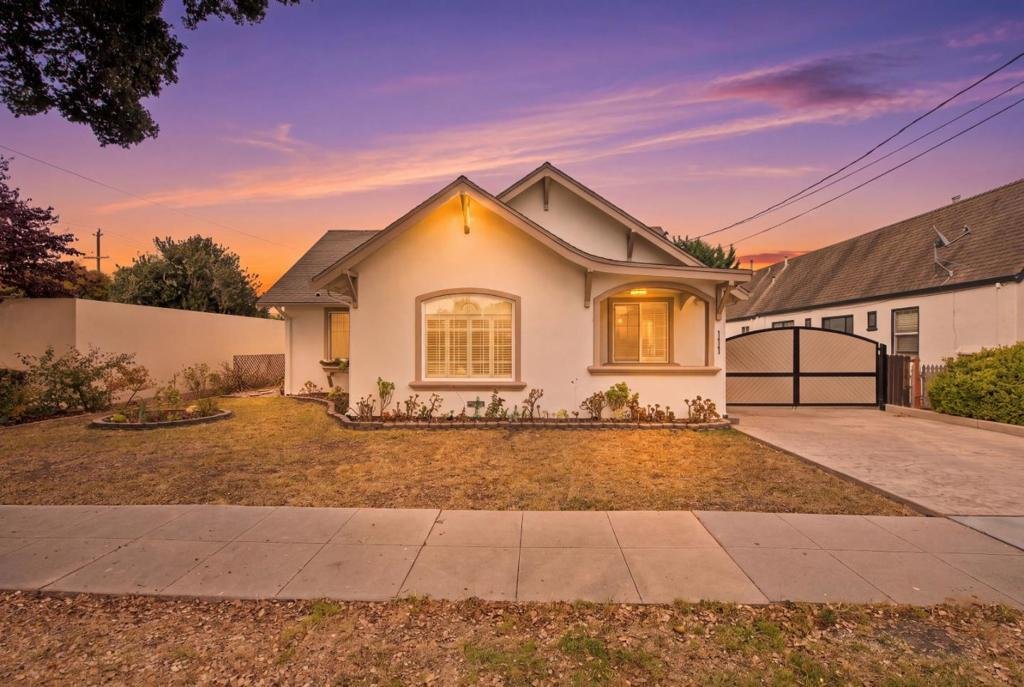 House in Salinas, California, United States 1 - 19038015