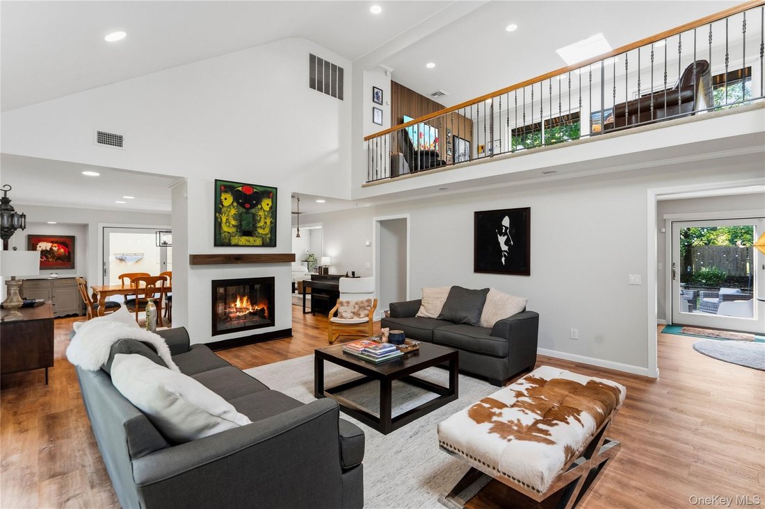 House in Halesite, New York, United States 3 - 19040355