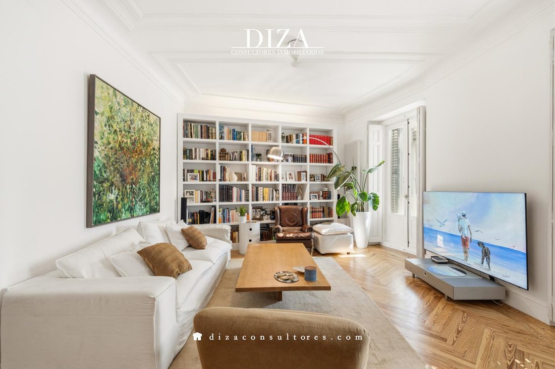 Apartment in Centro, Madrid, Spain 3 - 19037137