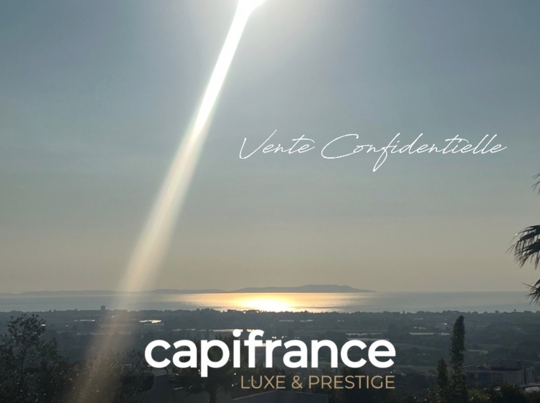 Villa in Hyeres, Provence-Alpes-Côte d'Azur, France 2 - 18205891