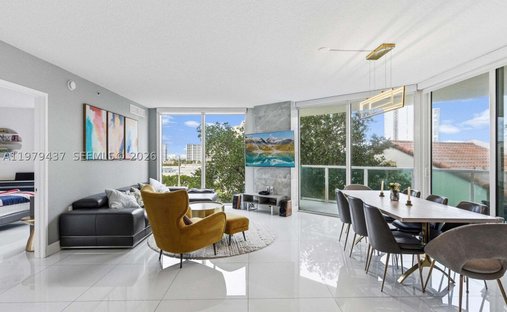 Eigentumswohnung in Sunny Isles Beach, Florida, Vereinigte Staaten 1