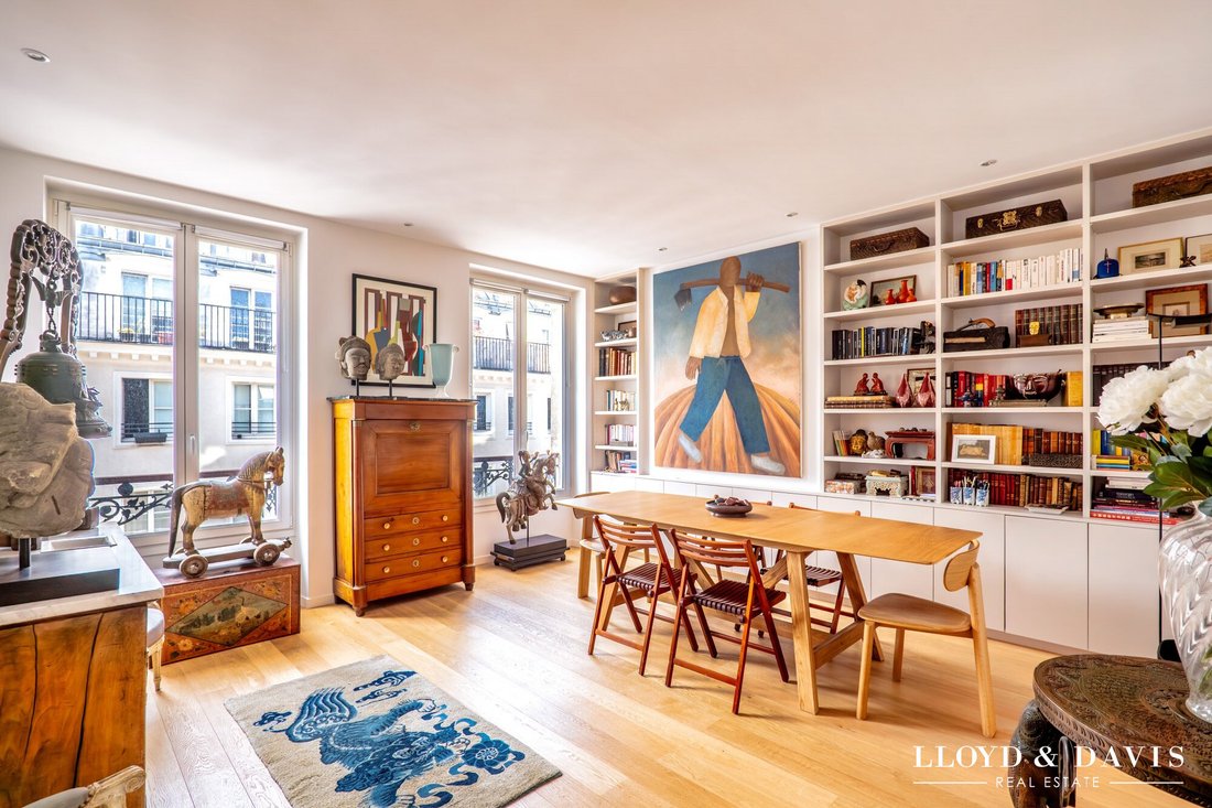 Apartment in Montorgueil-Saint Denis, Paris 2e Arrondissement, Paris 2 - 19041393