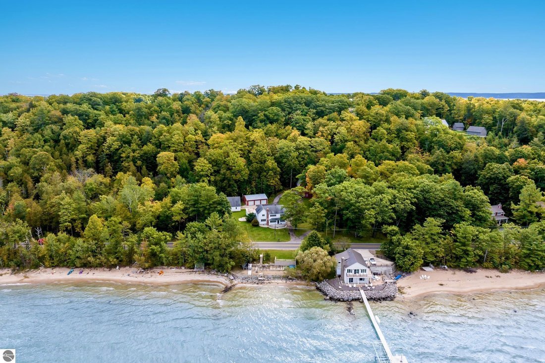 House in Traverse City, Michigan, United States 3 - 19040181