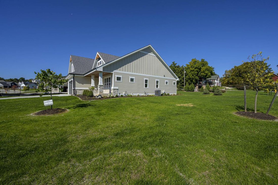 House in Sussex, Wisconsin, United States 5 - 18770855