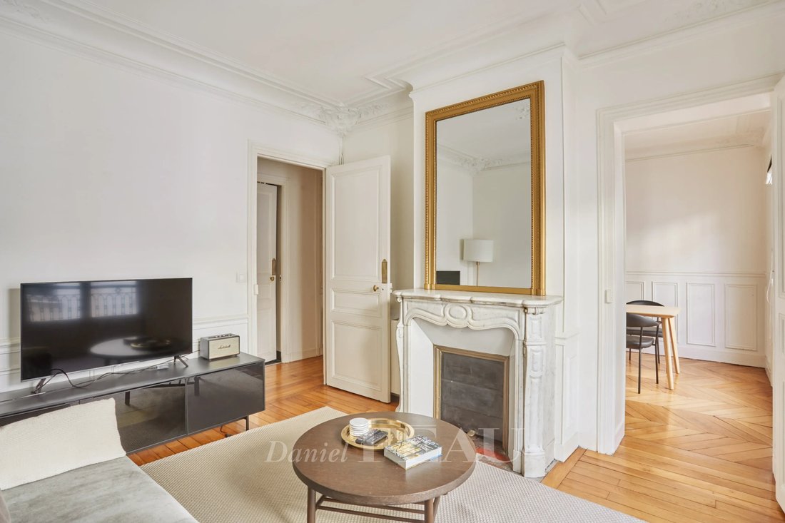 Apartment in Porte Dauphine, Paris 16e Arrondissement, Paris 3 - 19037374