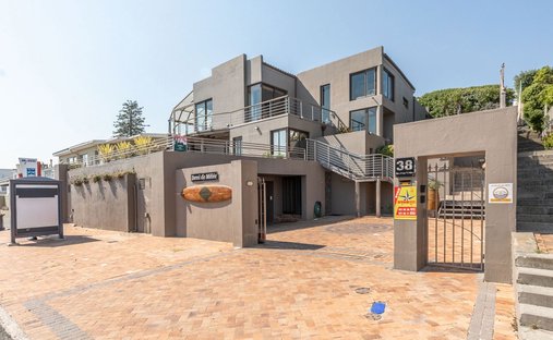House in Table View, Blaauwberg, Cape Town 1