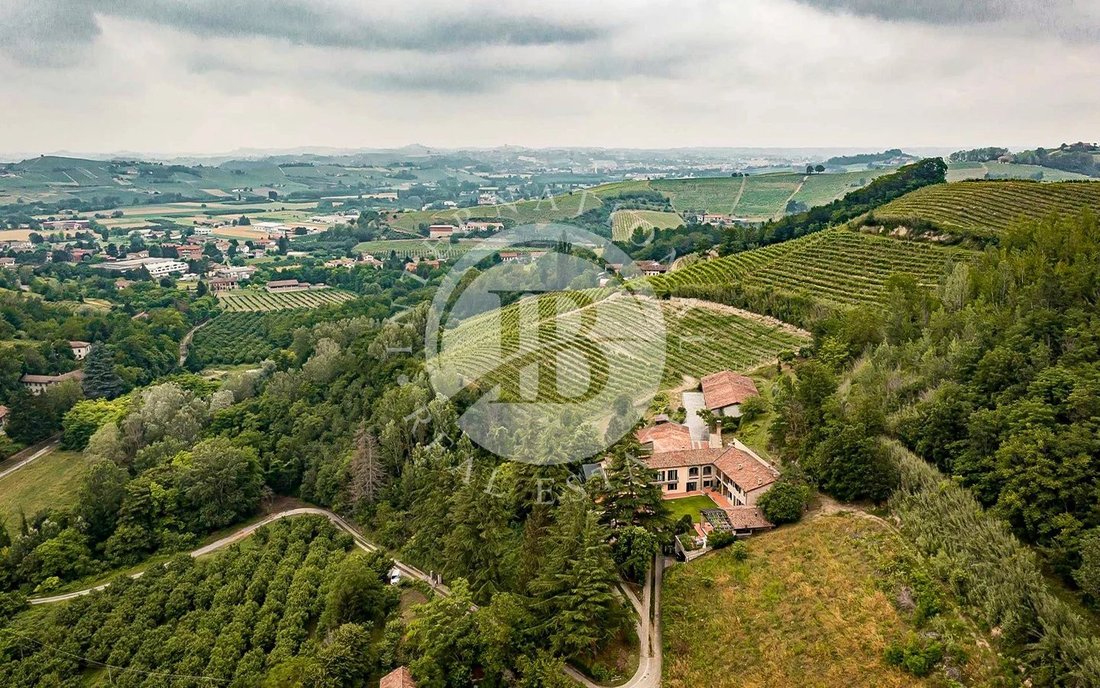 Anwesen in Canelli, Piemont, Italien 4 - 19037494