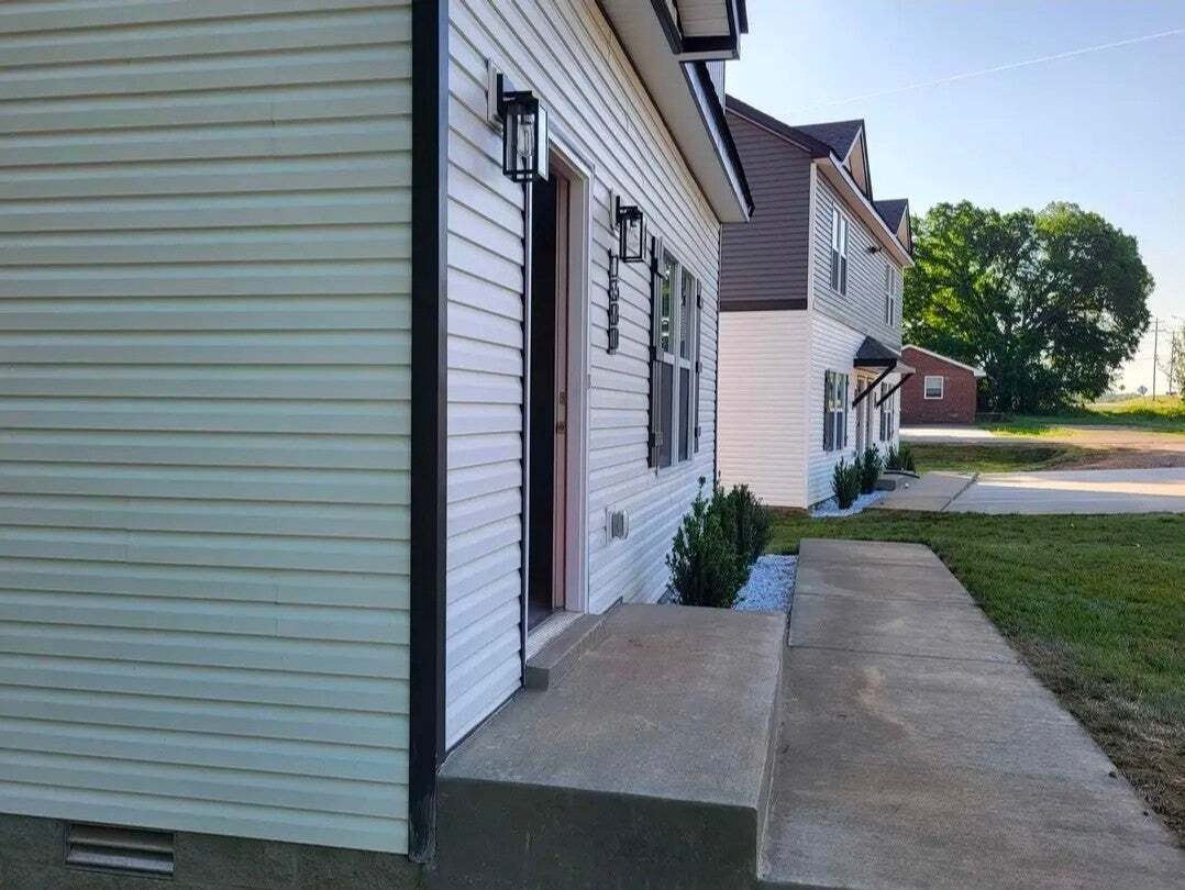 Oak Grove, Kentucky, United States 1 - 19039783
