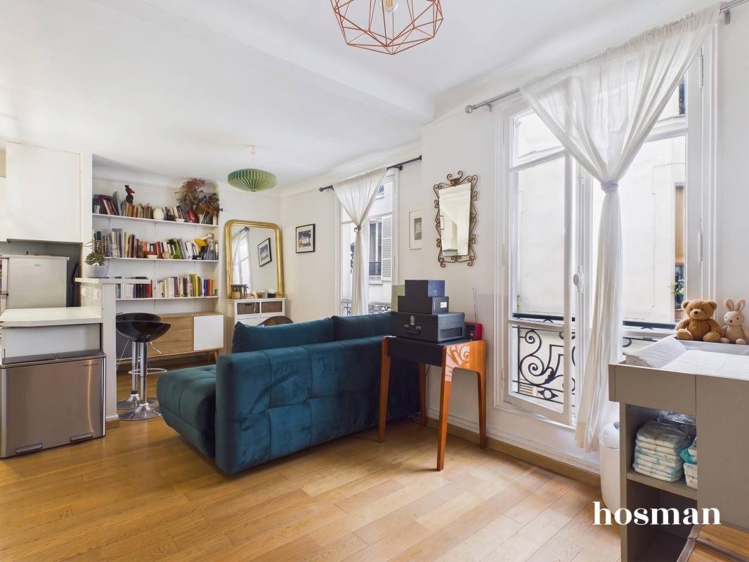 Apartment in Trudaine-Maubeuge, Paris 9e Arrondissement, Paris 2 - 19037263