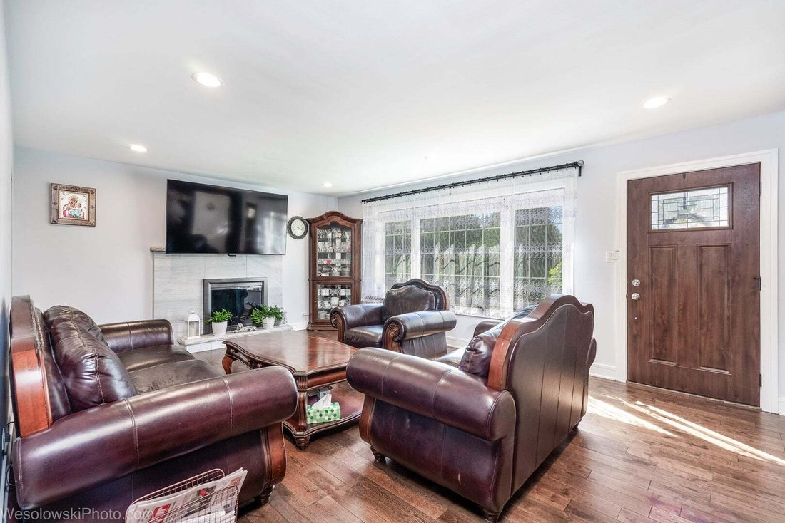 House in Glen Ellyn, Illinois, United States 5 - 19040010