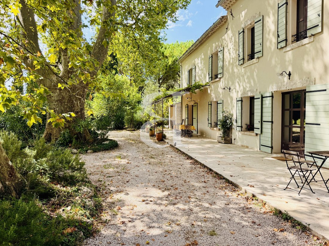 Casa di campagna a Verquières, Provenza-Alpi-Costa Azzurra, Francia 1 - 19041351